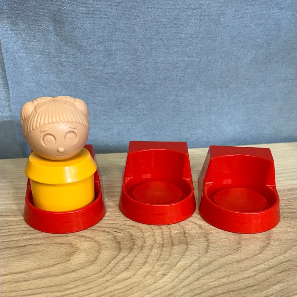Vintage Tupperware Tuppertoys 1 School Kids With 3 Desks